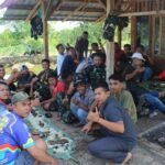 Bentuk Terimakasih Terhadap TMMD Ke-121 Kodim 0612Tasikmalaya , Warga Makan Bersama dengan TNI