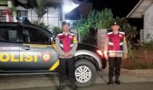 Berikan Rasa Nyaman, Personel Polsek Sukadana Kamtibmas Polres Ciamis Patroli Saat Malam Hari