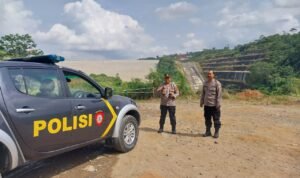 Jelang Kunker Presiden, Polsek Cimaragas Patroli Cipkon Kamtibmas di Bendungan Leuwikeris
