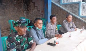 Polsek Kawali Polres Ciamis Amankan Sepak Bola di Desa Jatinagara