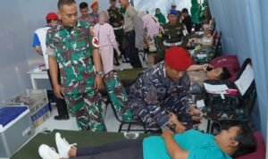 Sambut HUT ke-79 TNI, Satuan TNI wilayah Blitar Gelar Bakti Sosial Donor Darah