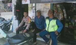 Ops Mantap Praja, Polsek Kawali Polres Ciamis Koorkom di Margamulya Beri Imbauan Kamtibmas
