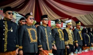 Lestarikan Kebudaya, Danrem 091/ASN Bersama Dandim 0906/Kutai Kartanegara Hadiri Pembukaan Erau