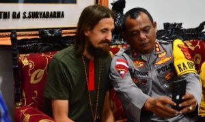 Satgas Damai Cartenz Pakai Soft Approach Bebaskan Pilot Susi Air