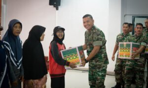 Bhakti Kesehatan Pembagian Sembako Dan Makan Gratis Dalam Rangka HUT Ke 79 Tentara Nasional Indonesia