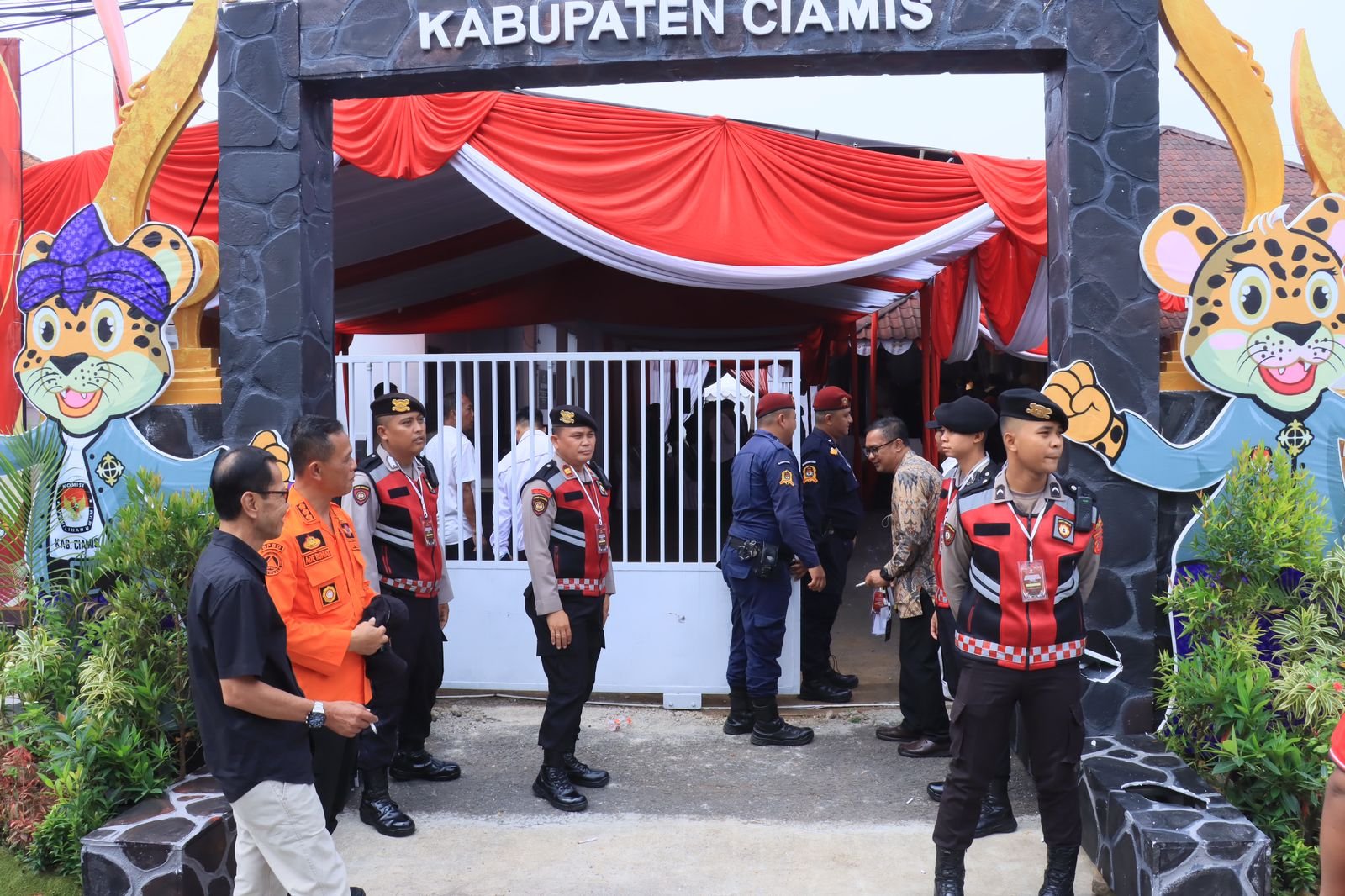 Polres Ciamis Amankan Proses Tahapan Pilkada Serentak 2024 di Kabupaten Ciamis