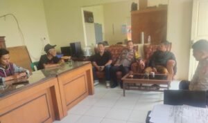 Ops Mantap Praja, Polsek Cikoneng Polres Ciamis Patroli Dialogis Koorkom ke Warga Sukamanah Ops Mantap Praja, Polsek Cikoneng Polres Ciamis Patroli Dialogis Koorkom ke Warga Sukamanah