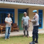 Cipkon Pilkada 2024, Polsek Sukadana Polres Ciamis Cooling System Bersama Warga Salakaria