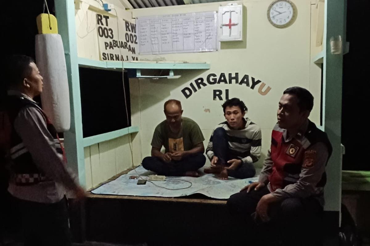 Berikan Rasa Nyaman, Polsek Rajadesa Polres Ciamis Intens Patroli KRYD ke Pemukiman Warga