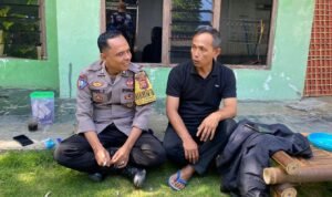 Datang ke Warga Desa Sidaharja, Anggota Polsek Pamarican Koorkom Jelang Pilkada Serentak Datang ke Warga Desa Sidaharja, Anggota Polsek Pamarican Koorkom Jelang Pilkada Serentak