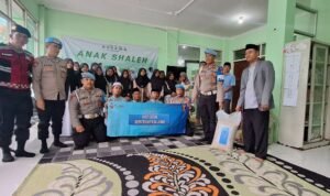 Bid Propam Polda Jabar Bakti Sosial di Yayasan Panti Asuhan Anak Shaleh