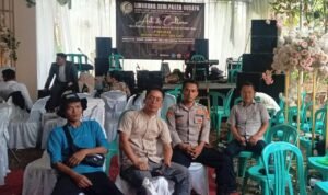 Datangi Tokoh Tanjungsari, Anggota Polsek Rajadesa Koorkom Kamtibmas Jelang Pilkada Serentak Datangi Tokoh Tanjungsari, Anggota Polsek Rajadesa Koorkom Kamtibmas Jelang Pilkada Serentak