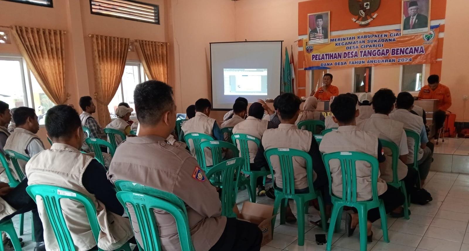Polsek Sukadana Polres Ciamis Hadiri Sosialisasi Mitigasi Bencana di Desa Ciparigi