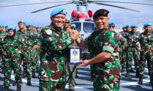 KRI Diponegoro-365 Terima Kunjungan Kerja Tim Pusinfomar TNI KRI Diponegoro-365 Terima Kunjungan Kerja Tim Pusinfomar TNI