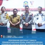 Penyerahan Sertifikat Tanah dan Penandatanganan oleh Pemerintah Daerah Kabupaten Jeneponto kepada Komandan Pasukan Brimob II, Korbrimob Polri