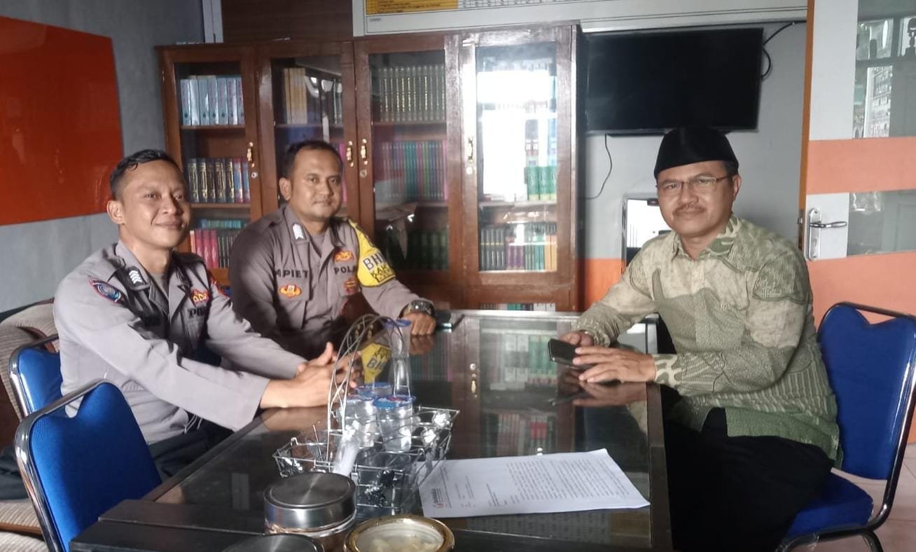 Polsek Cikoneng Polres Ciamis Datang ke Sekolah Koorkom dan Binluh Cegah Bullying