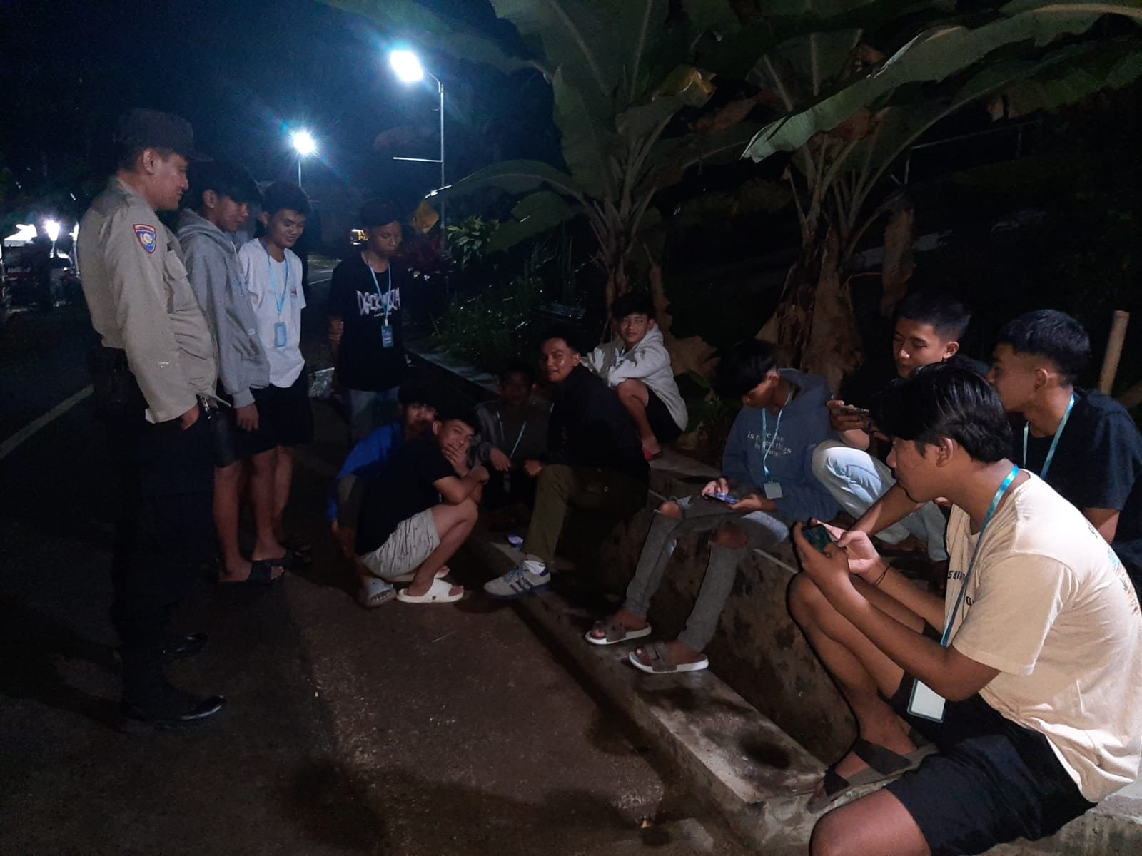 Humanis, Polsek Cipaku Polres Ciamis Patroli Dialogis ke Pemukiman Warga
