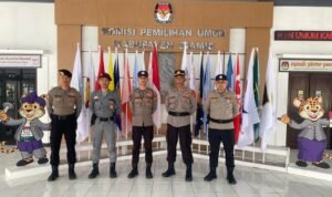 Ops Mantap Praja, Polres Ciamis Siagakan Personel PAM di Kantor KPU Kabupaten Ciamis Ops Mantap Praja, Polres Ciamis Siagakan Personel PAM di Kantor KPU Kabupaten Ciamis