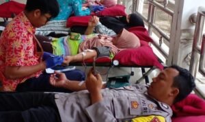 Polsek Cikoneng Polres Ciamis Monitoring dan Ikut Donor Darah di Desa Cikoneng Polsek Cikoneng Polres Ciamis Monitoring dan Ikut Donor Darah di Desa Cikoneng