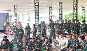 DANKORMAR TINJAU GLADI KOTOR PERTAMA LATIHAN UPACARA HUT TNI DANKORMAR TINJAU GLADI KOTOR PERTAMA LATIHAN UPACARA HUT TNI