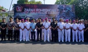 Wadan Pasmar 2 Ikuti Ziarah Dan Tabur Bunga Di Makam Bung Karno