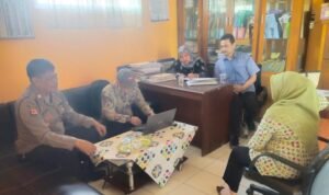Ops Mantap Praja, Polsek Cikoneng Polres Ciamis Patroli Dialogis Koorkom ke Perangkat Desa Sukaraja Ops Mantap Praja, Polsek Cikoneng Polres Ciamis Patroli Dialogis Koorkom ke Perangkat Desa Sukaraja