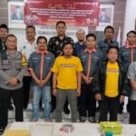 Polsek Cijeungjing Polres Ciamis Bersiaga di Proses Pleno DPSHP Pilkada 2024 di Desa Kertaharja