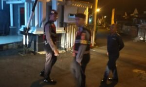 Humanis, Personel Samapta Polres Ciamis Patroli Perum Shapire Ciamis Beri Imbauan Kamtibmas