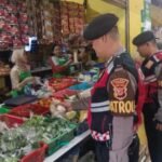 Jaga Stabilisasi Harga, Sat Samapta Polres Ciamis Patroli Bahan Pokok di Pasar Manis Ciamis