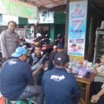 Bhabinkamtibmas Desa Cipaku Laksanakan Silaturahmi dan Sambang Cooling System Jelang Pilkada 2024