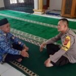 Polsek Sukadana Jaga Kondusifitas Dengan Sambang ke Kantor Desa