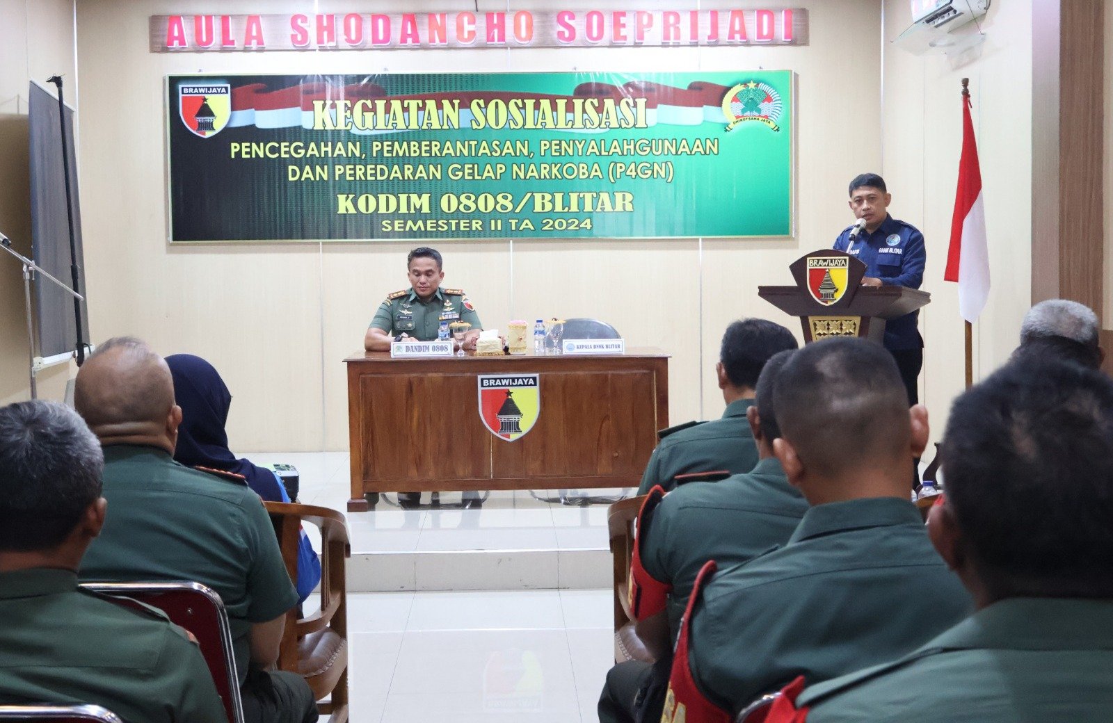 Cegah Bahaya Narkoba Kodim 0808/Blitar Gandeng BNN Kabupaten Blitar Adakan Penyuluhan Pada Anggota