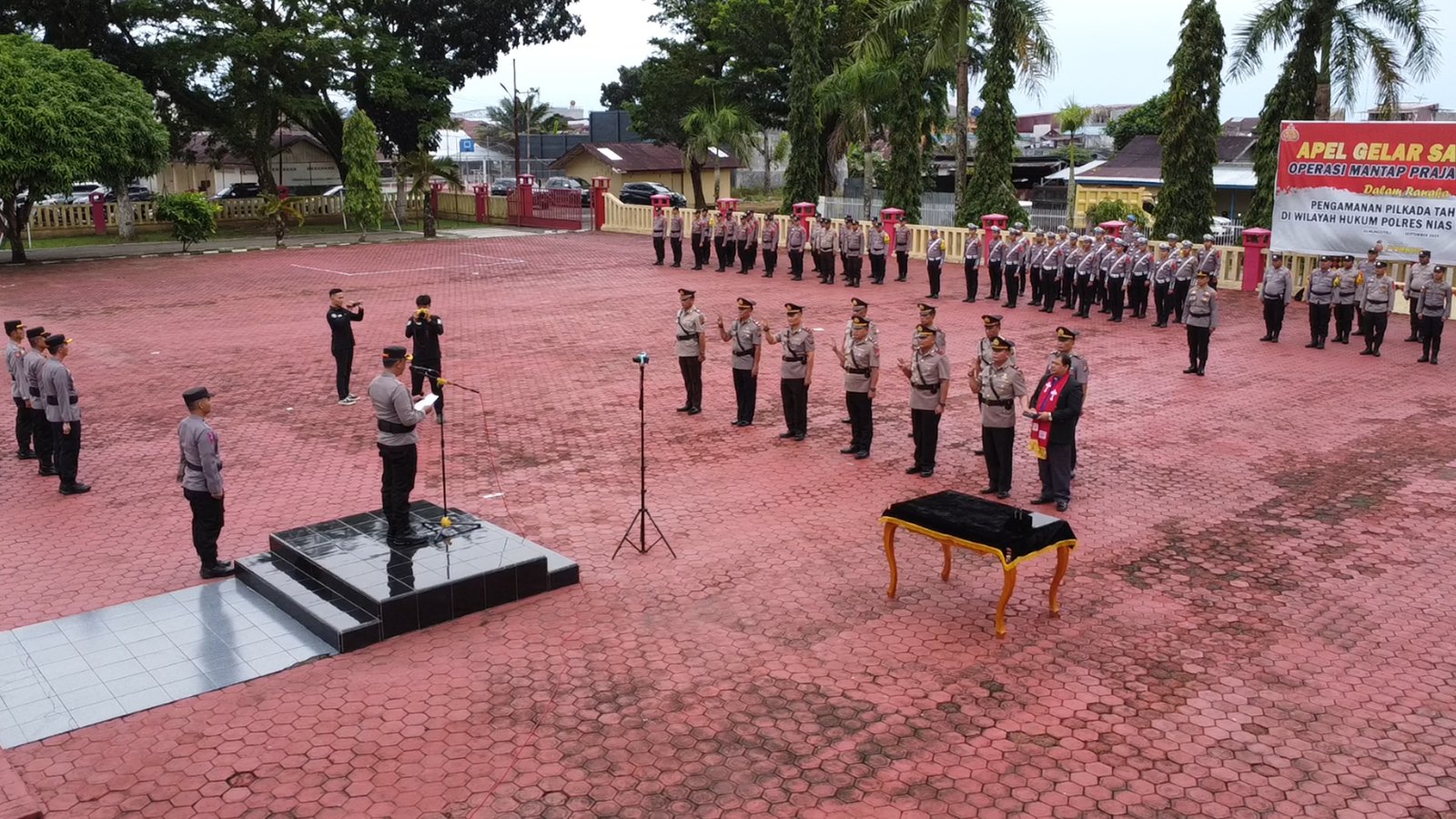 KAPOLRES NIAS PIMPIN SERTIJAB PARA KAPOLSEK DAN KASAT NARKOBA POLRES NIAS.