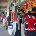 Jaga Stabilisasi Harga, Sat Samapta Polres Ciamis Patroli Bahan Pokok di Pasar Manis Ciamis