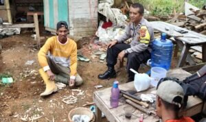 Humanis, Polsek Cipaku Polres Ciamis Koorkom Kamtibmas Hadapi Pilkada Serentak ke Warga Babakan