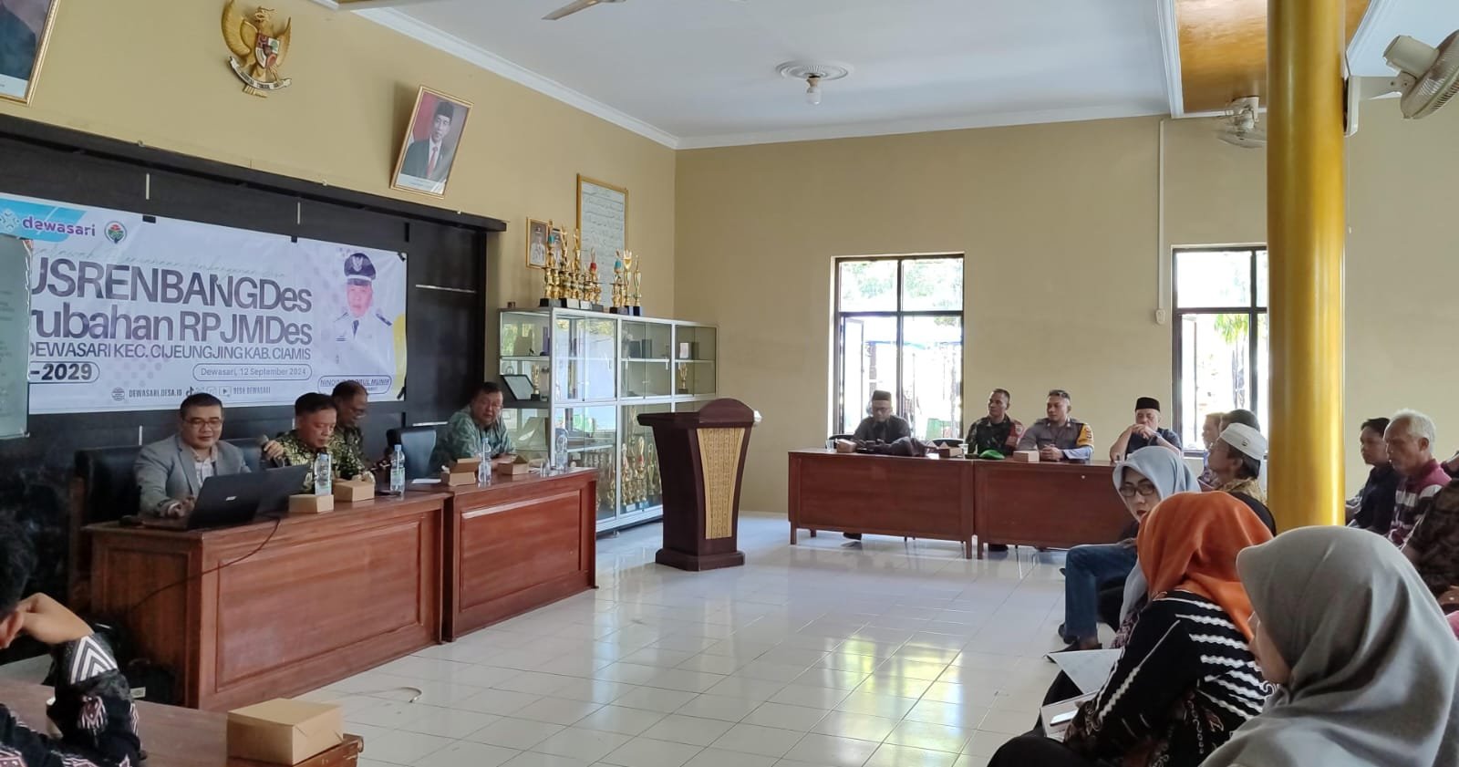 Ikuti Musrenbang Tingkat Desa Dewasari, Polsek Cijeungjing Sampaikan Imbauan Kamtibmas