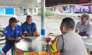 Berantas Premanisme, Polsek Panumbangan Polres Ciamis Koorkom ke Kepala Terminal Panumbangan