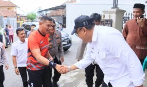 Pilkada Damai 2024, Polres Ciamis Gelar Laga Persahabatan dengan Warga Cihaurbeuti Pilkada Damai 2024, Polres Ciamis Gelar Laga Persahabatan dengan Warga Cihaurbeuti