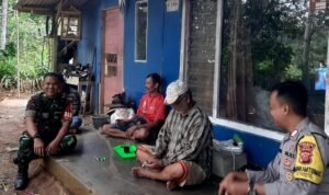 Cegah Gangguan Kamtibmas, Polsek Cijeungjing Polres Ciamis Patroli ke Warga Ciaihung Cegah Gangguan Kamtibmas, Polsek Cijeungjing Polres Ciamis Patroli ke Warga Ciaihung