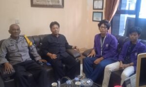 Datang ke Tomas, Anggota Polsek Cijeungjing Koorkom Kamtibmas Jelang Pilkada Serentak