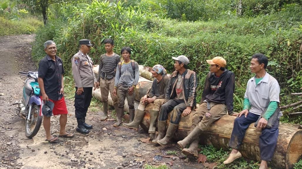 Cooling System, Polsek Cihaurbeuti Polres Ciamis Koorkom Bersama Tokoh di Desa Pasirtamiang