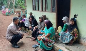 Perkuat Sinergitas Polsek Sukadana Polres Ciamis Koorkom Pekat ke Warga di Citamiang Wetan