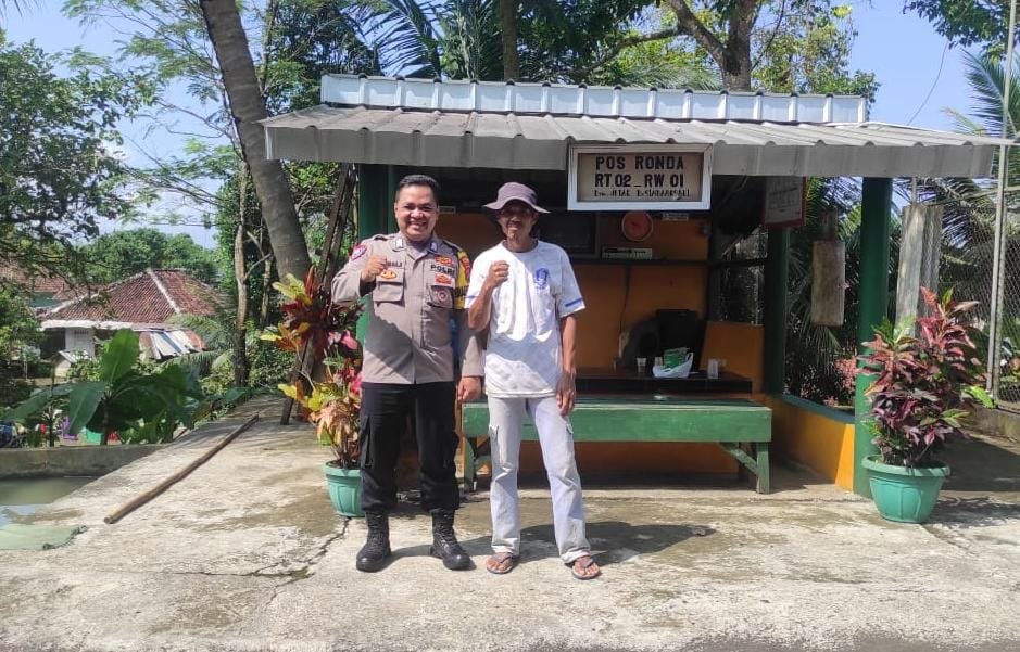 Ops Mantap Praja Polsek Cikoneng Polres Ciamis Patroli Dialogis Koorkom ke Warga Sindangsari