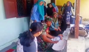 Dampingi Posyandu, Bukti Nyata Babinsa Peduli Kesehatan Warganya Terutama Balita dan Lansia Dampingi Posyandu, Bukti Nyata Babinsa Peduli Kesehatan Warganya Terutama Balita dan Lansia