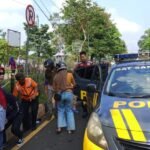 Satuan Samapta Polres Ciamis Bantu Evakuasi Korban Laka Lantas di Simpang Alun Alun Ciamis