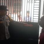 Personel Polsek Cijeungjing Datangi TKP Pencurian Ranmor di Sebuah Garasi Rumah