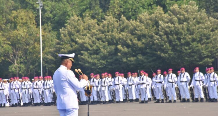 WADAN KORMAR PIMPIN UPACARA HARI KESAKTIAN PANCASILA