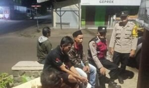 Berikan Rasa Nyaman Personel Polsek Sukadana Polres Ciamis Patroli Kamtibmas Saat Malam Hari
