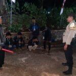 Humanis Polsek Cipaku Polres Ciamis Patroli Dialogis ke Pemukiman Warga Saat Malam Hari