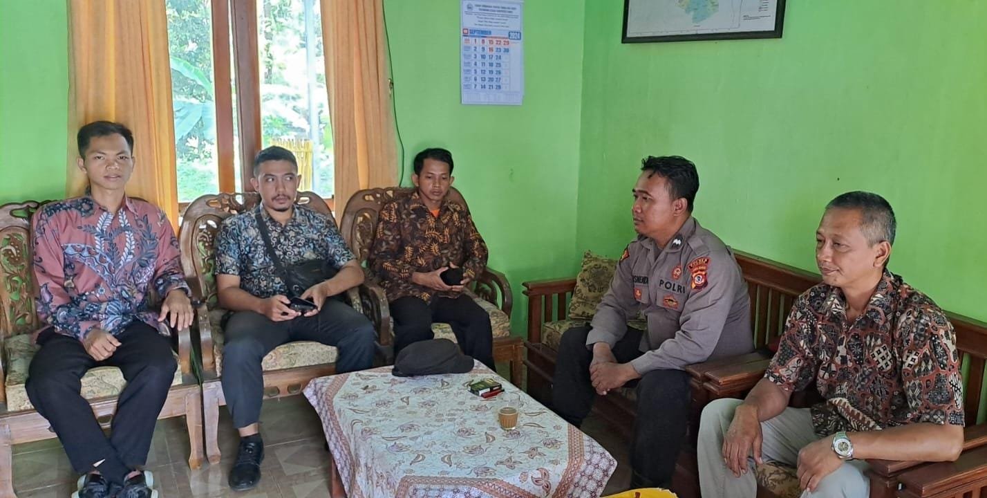 Cooling System, Polsek Cisaga Polres Ciamis Koorkom Bersama Warga di Desa Danasa